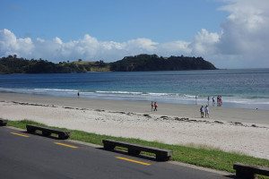 Onetangi-beach