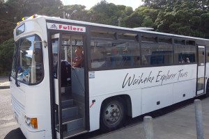 as-Explorer-bus-tour-of-Waiheke