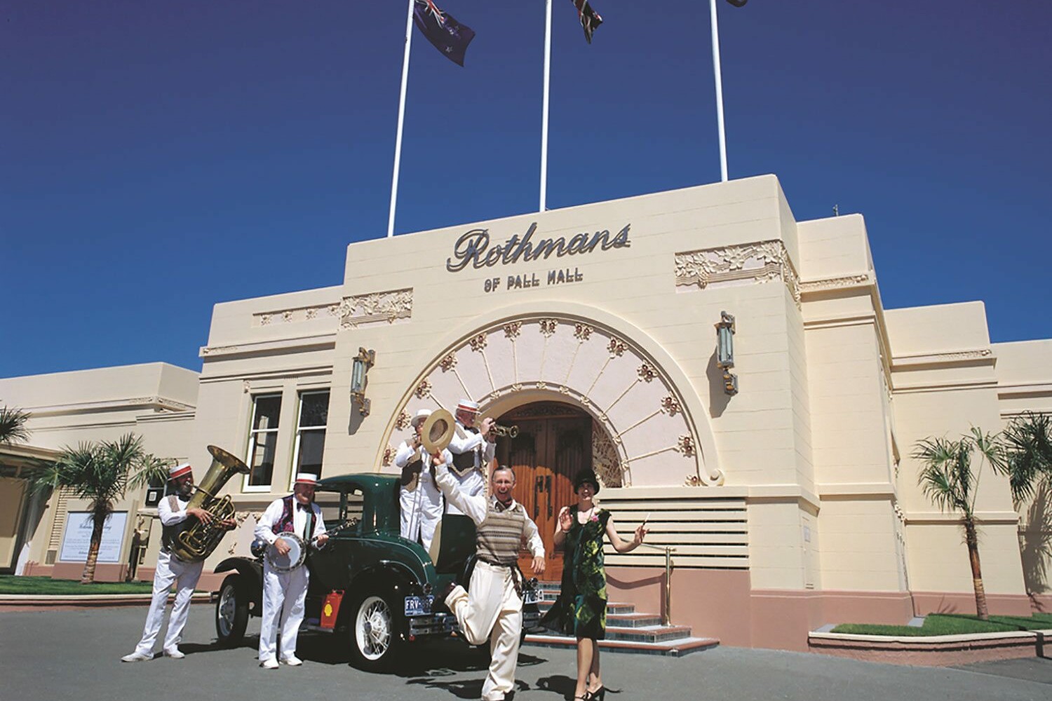 people enjoying Napier Art Deco Weekender
