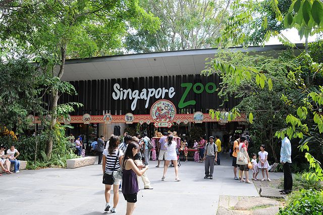 640px-Singapore_Zoo_entrance-15Feb2010