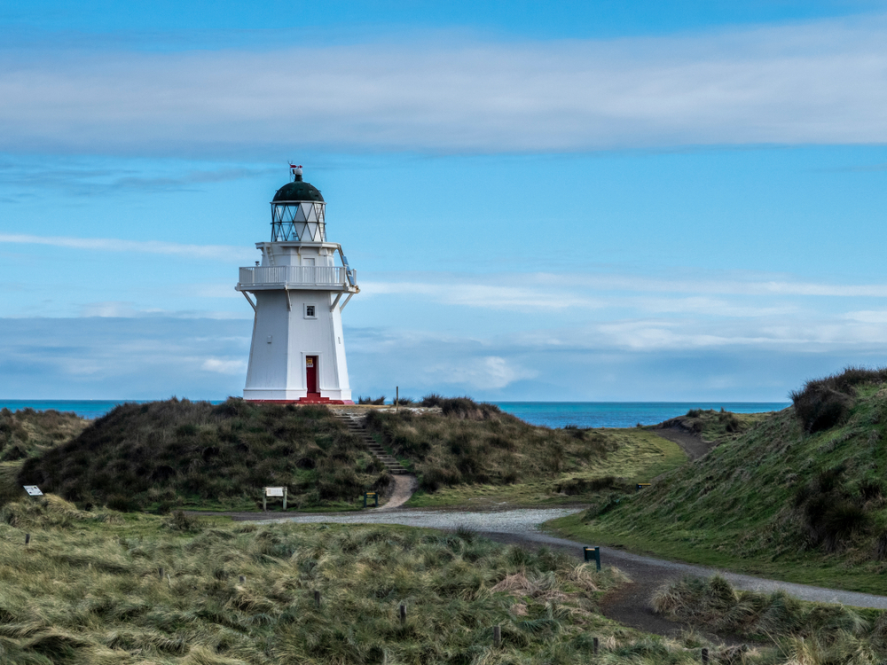 Waipapa Point Lighthouse - Silver Fern Holidays