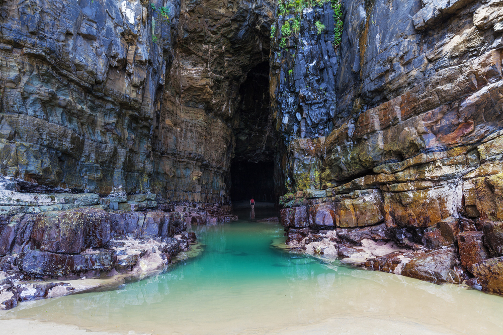 Cathedral Caves - The Catlins - Silver Fern Holidays